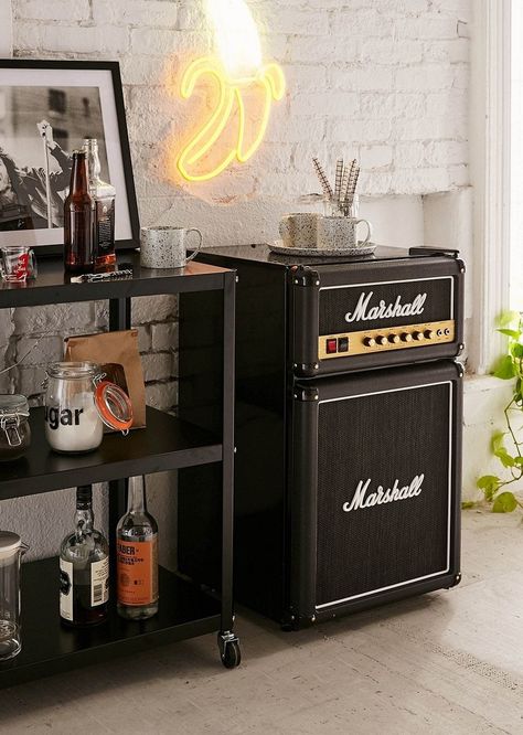 A super cool mini fridge disguised as Marshall speakers + amps you'll wish you had in college. Mini Fridge In Bedroom, Casa Rock, Bar Fridge, Mini Refrigerator, Cool Dorm Rooms, Music Studio Room, Casa Country, Man Room, Studio Room