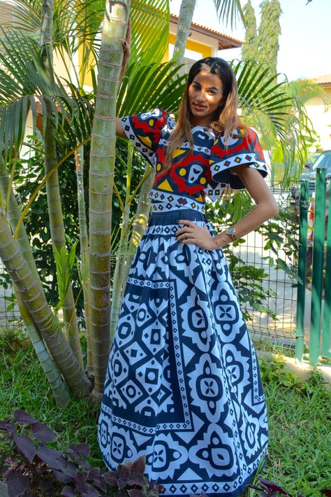 Set in Samacá, Angolan traditional fabric. #LisetePote design African Inspired Fashion, Traditional Clothes, Traditional Fabric, African Inspired, African Dress, African Clothing, Modern Fashion, Traditional Dresses, African Print