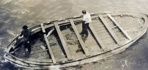 The Titanic lifeboat Titanic Real, Real Titanic, Titanic Photos, Titanic Artifacts, Titanic Sinking, Titanic Facts, Titanic History, Titanic Ship, The Titanic