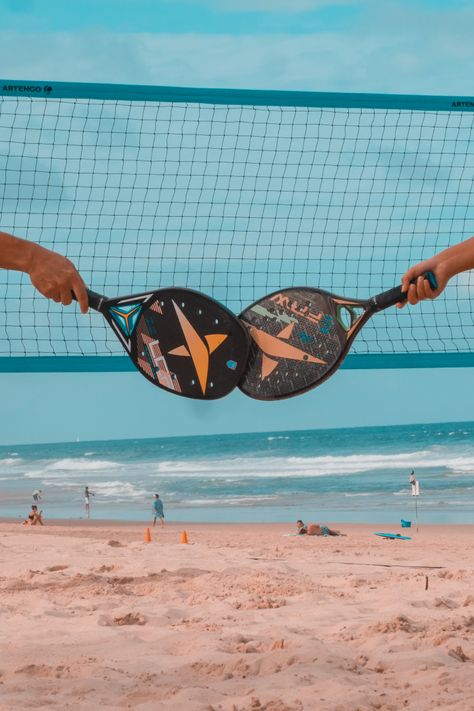 Beach Tennis Aesthetic, Tennis Photoshoot, Tennis Aesthetic, Beach Sport, Preppy Beach, Beach Tennis, Beach Sports, Summer Pool, Summer Sports