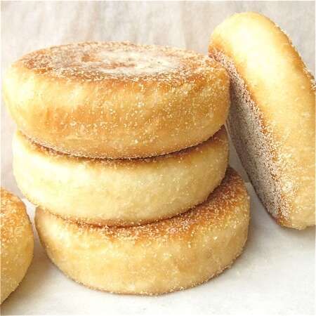 Baked English Muffins, Freeze Breakfast, Tuna Cans, English Muffin Recipe, English Muffin Recipes, Recipe Photo, British Recipes, Pane Dolce, Gf Flour