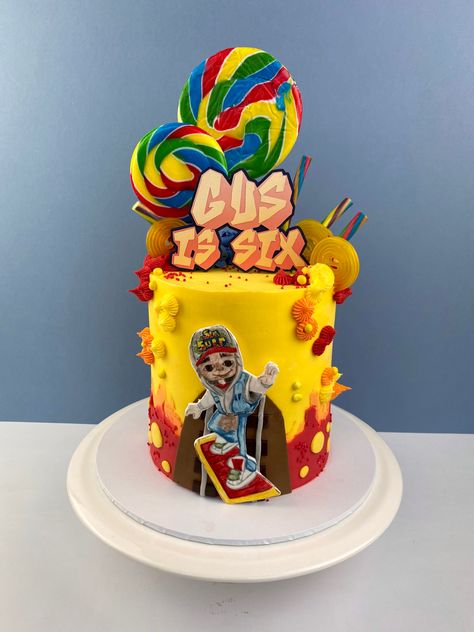 Surfer Cake, Subway Surfer, Surf Cake, Subway Surf, Subway Surfers, Baby Birthday Cakes, Kid Crafts, 7th Birthday, Baby Birthday