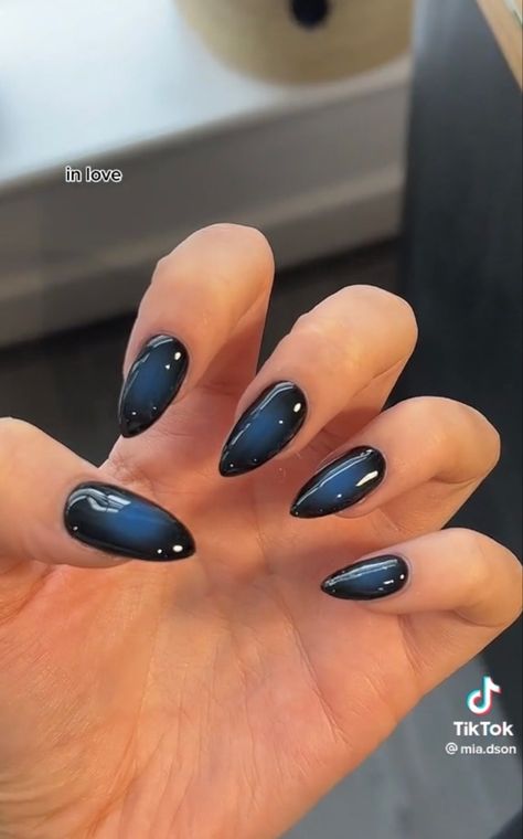 Nail Inspo Midnight Blue, Black Aura Nails Almond, Navy Blue Nail Inspo Prom, Nail Inspo For Blue Dress, Dark Vacation Nails, Black Blue Aura Nails, Ursula Inspired Nails, January Aesthetic Nails, Midnight Blue Almond Nails