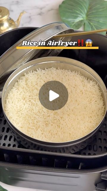 Kashika Garg | Chandigarh Food Blogger | Recipe Creator🧿 | Tag your Lazy peeps jinke liye yeh hack saviour ho skta hai!!🥰🙈  [Rice in Air Fryer, Can we make rice in Air Fryer]  #trending #hacks #rice... | Instagram Cooking Rice In Air Fryer, Rice In Air Fryer Video, Air Fryer Rice, Air Fryer Hacks, Air Fryer Oven Recipes, Air Fryer Recipes Easy, Oven Recipes, Insta Posts, Fryer Recipes