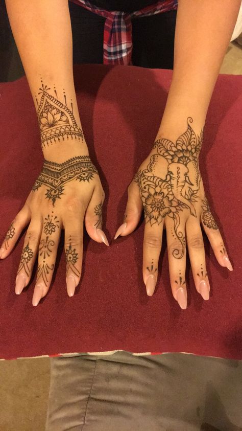 Henna Designs Elephants, Elephant Tattoo Hand, Henna Tattoo Designs Elephant, Elephant Hand Tattoo, Elephant Henna Designs, Full Body Henna, Elephant Henna, Henna Elephant, Cute Henna Tattoos