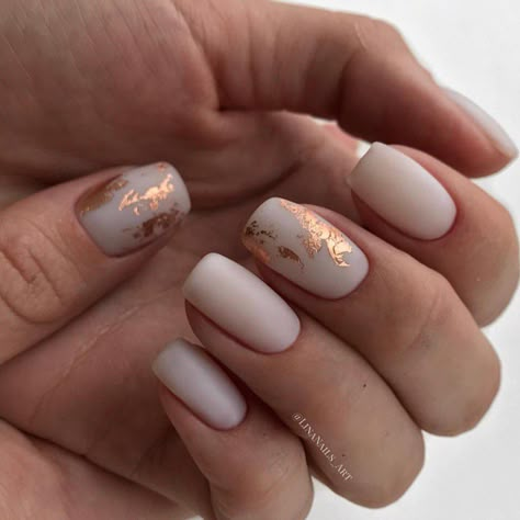 Ivory Nails, Light Colored Nails, Light Nails, New Nail Designs, Her Nails, Sparkle Nails, Foil Nails, Nail Polishes, Gorgeous Nails