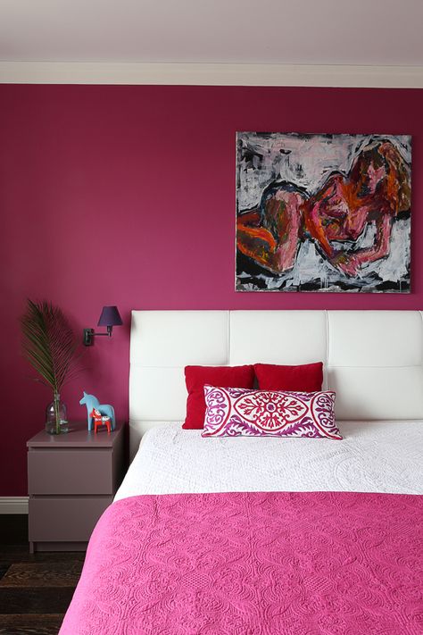 Fuschia Bedroom, Hot Pink Bedroom Decor, Magenta Bedrooms, Hot Pink Room, Quirky Bedroom, Hot Pink Bedrooms, Pink Bedroom Walls, Pink Bedroom Design, Colorful House