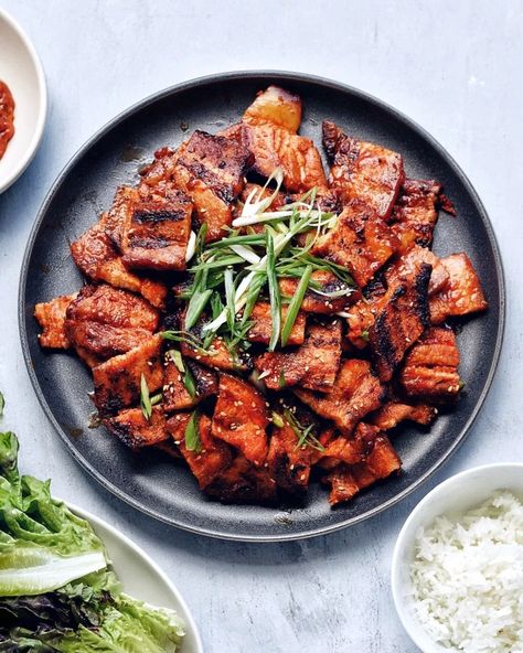 The indulgent dish you'll want to cook over and over again. Bool Kogi, Spicy Pork Belly, Korean Spicy Pork, Pork Bulgogi Recipe, Chicken Bulgogi, Pork Belly Strips, Easy Bbq Recipes, Bulgogi Recipe, Bbq Recipe