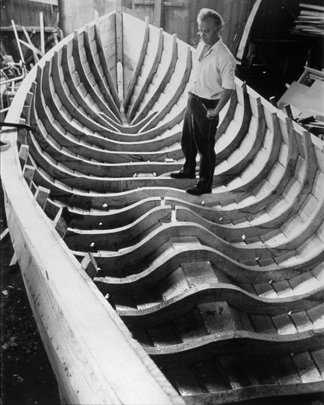 Flat Bottom Boats, Plywood Boat Plans, Model Boat Plans, Plywood Boat, Wooden Sailboat, Yacht Builders, Wooden Boat Building, Build Your Own Boat, Row Boats