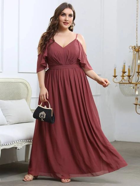 Plus Size Bridesmaid Dresses Flattering, Braidsmaid Dresses, Bishop Sleeve Dress, Cold Shoulder Maxi Dress, Ruffle Trim Dress, Evening Dresses With Sleeves, Prom Dress Inspiration, Elegant Color, Bridesmaid Dresses Plus Size