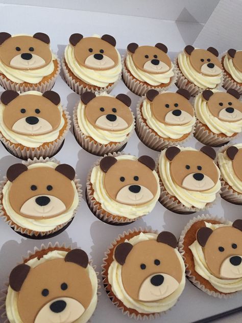 Teddy Bear Birthday Cupcakes, Bear Cupcakes Ideas, Cupcakes With Teddy Grahams, Cupcakes Bear Theme, Teddy Bear Mini Cupcakes, Teddy Bear Cupcakes, Bear Cup, Bear Cupcakes, Cute Pregnancy Pictures