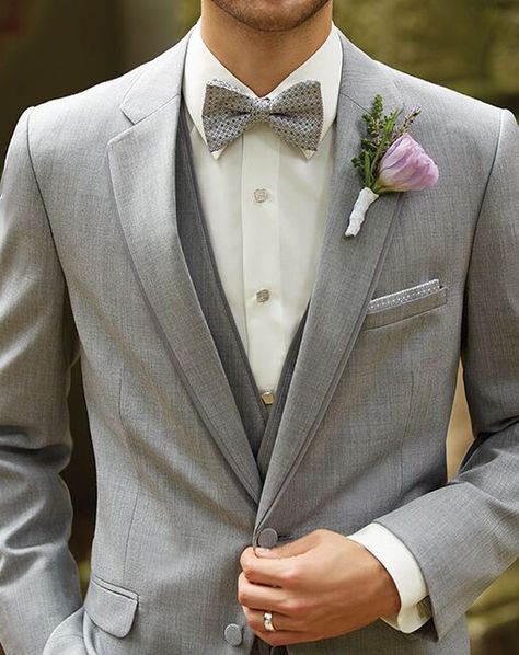 Grey Tux Wedding, Grey Tuxedo Wedding, Men's Tuxedo Wedding, Grey Wedding Theme, Allure Men, Groom Suit Grey, Groomsmen Tuxedos, Groomsmen Grey, Grey Suit Wedding