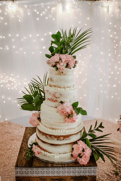 Wedding Cake White And Pink, White And Pink Wedding Cake, Hawaii Wedding Cake, White And Pink Wedding, Castle Wedding Cake, The Moon Photography, Wedding Cake White, Beach Wedding Tropical, Tropical Wedding Cake