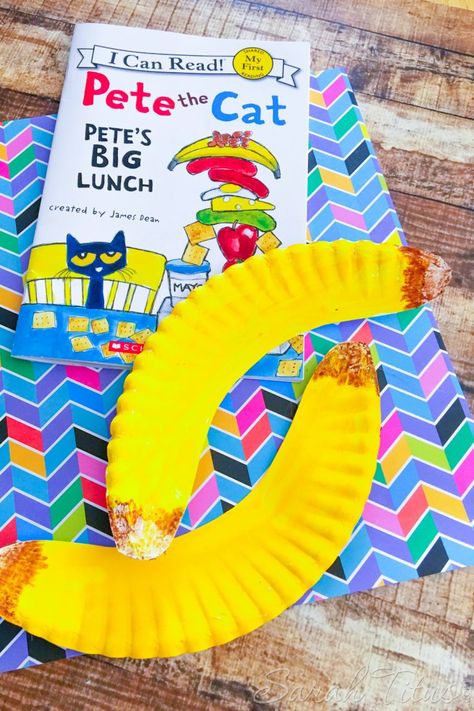 This Pete and Cat banana craft will bring your storybook to life with your little ones and be a fun project for all! Healthy Food Art And Craft, Art And Craft For Preschoolers, Food Art And Craft, Banana Craft, Banana Crafts, Healthy Food Art, Preschool Food, Vegetable Crafts, Craft For Preschoolers