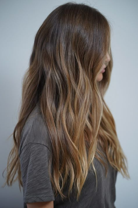 Rambut Brunette, Honey Brown Hair, Dreamy Aesthetic, Brown Hair Inspo, Brunette Balayage, Brunette Hair With Highlights, Brunette Balayage Hair, Hair 2024, Brown Hair Balayage