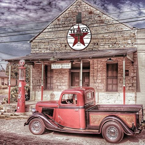 Driftwood Texas, Old Gas Pumps, Country Stores, Vintage Gas Pumps, Old Garage, Old Country Stores, Old Gas Stations, Old Pickup Trucks, Old Pickup