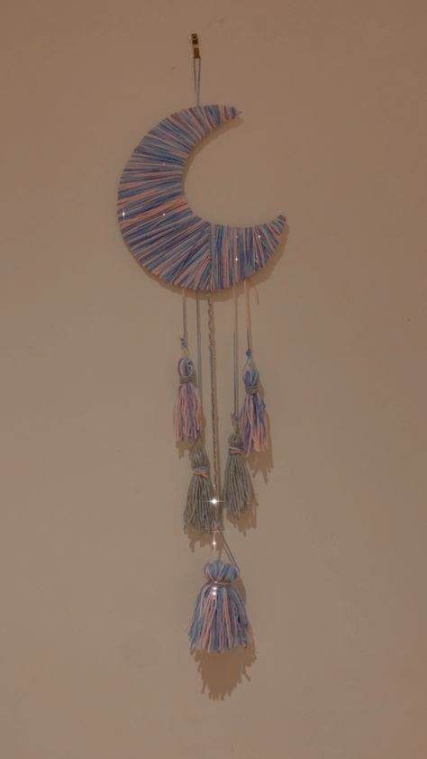 Artsy Decor, Diy Dream Catcher, Recycled Art Projects, Diy Yarn Crafts, Crafts For Seniors, Dream Catcher Diy, Best Out Of Waste, Toddler Art, Yarn Diy