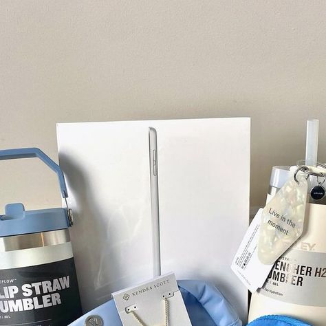 LULULEMON 🪴 on Instagram: "❄️ WINTER WONDERLAND GIVEAWAY ❄️ ☃️ WHAT YOU COULD WIN ☃️ - Apple IPad - Apple AirPods - Lululemon “Aero Blue” Belt Bag - Stanley Tumbler - Stanley Flip Straw Tumbler - Kendra Scott Necklace - Lululemon Go Getter Pouch - Lululemon Diamond Keychain HOW TO ENTER! (must do all, we check) 1. LIKE and SAVE this post! 🤍 2. follow ALL the accounts below: @cathys.lulu (me!) @gracesthrifts @luluswlauren @likenewlulu 3.tag at least 3 friends in SEPARATE comments (no fakes, celebs, or spam accs) that’s all, you’re entered to win! EXTRA ENTRIES ☃️ (increases your chances of winning by A LOT, but not required) 🧊 follow ALL extras below (+3000 entries) @addy.thrifts @danikasdresser @veteranthreads @tays.thriftss @katiesfunkyfindsco @ps.closetttt @hopescloset.co 🧊 put t Stanley Flip Straw, Diamond Keychain, Straw Tumbler, Stanley Tumbler, Kendra Scott Necklace, Blue Belt, 3 Friends, Go Getter, Apple Airpods