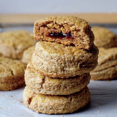 Smitten Kitchen's jam-bellied bran scones - Chatelaine Cinnamon Scones, King Arthur Baking, Bran Muffins, King Food, Scones Recipe, Cinnamon Chips, Smitten Kitchen, King Arthur Flour, Pastry Blender