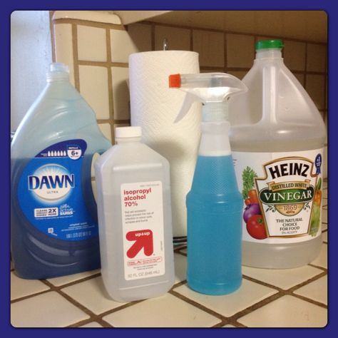 Best Surface Cleaner EVER!!!  To reduce the smell of vinegar, and enhance germ killing power add 1 cup Alcohol, 1 & 1/4 cup Vinegar & 1/4 cup Blue Dawn Dish Soap to a 16oz spray bottle Shower Magic, Diy Floor Cleaner, Dawn Dishwashing Liquid, Laminate Floors, Cleaner Recipes, Clean Sink, Floor Cleaning, Mop Heads, Household Cleaning Tips