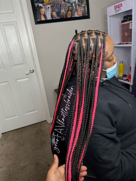 Pink And Black Medium Knotless Braids, Knotless Box Braids With Color Pink, Pink Nd Black Braids, Pink Black Knotless Braids, Peekaboo Knotless Braids Medium, Medium Box Braids Hairstyles For Black Women With Color, Tri Color Knotless Box Braids, Knotless Braids With Color Pink, Medium Knotless Braids Hairstyles Color