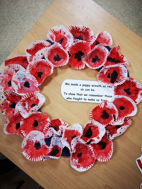 Poppy Day Eyfs, Remembers Day Art, Rememberance Day Activities For Babies, Rememberance Day Activities Eyfs, Remember Day Craft, Poppy Art Preschool, Rememberance Day Activities Toddlers, Rememberance Day Activities Preschool, Preschool Poppy Craft