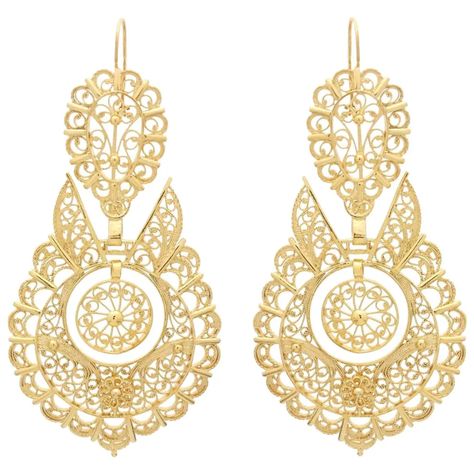 For Sale on 1stDibs - Handmade Portuguese Filigree 925 Golden Silver Queen Earrings - Materials & Techniques: Golden Silver 925 - Date the piece was created: 21th century - Queen Earrings, Filigree Jewelry, Mesopotamia, 925 Silver Earrings, Antique Earrings, Silver Filigree, Pearl Drop Earrings, Pearl Drop, Handmade Earrings