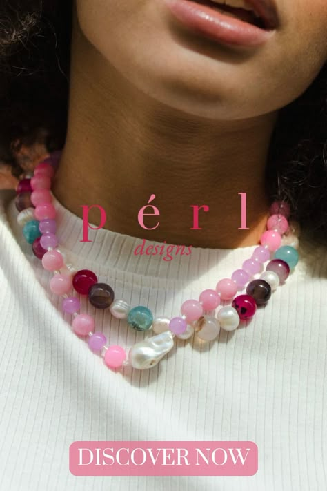 Pearl And Colorful Bead Necklace, Chunky Beaded Necklace, Playful Colorful Beaded Necklaces, Summer Pearl Necklace, Pearl Choker Necklace With Colorful Beads, Pearl Necklace Aesthetic Colorful, Colorful Beads Pearl Choker Necklace, Summer Beaded Necklace, Chunky Stone Necklace