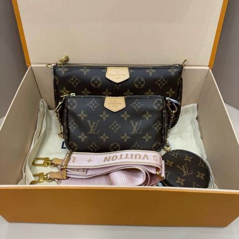 LOUIS VUITTON Multi Pochette chain Presbyterian quintuple crossbody bag Lucky Ring, Car Bmw, Louis Vuitton Multi Pochette, Love Dream, Packaging Box, Bag Brand, Gia Diamond, Ring Wedding, Vuitton Handbags