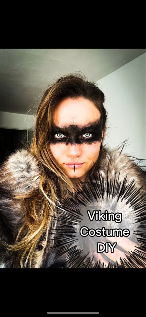 Viking Costume DIY easy, no sewing, Wikinger Kostüm, ohne Nähen, einfach Women Vikings Costume, Womens Viking Costume Halloween, Diy Shield Maiden Costume, Diy Lagertha Costume, Viking Sheild Maden Outfit, Couples Viking Costumes Diy, Viking Witch Costume Dresses, Viking Warrior Woman Cosplay, Barbarian Woman Costume Diy