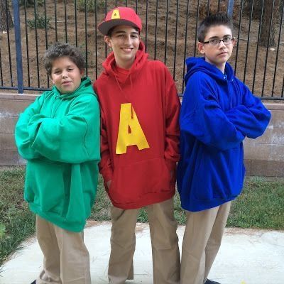 Sibling Halloween Costumes, Sibling Costume, Halloween Videos, Skeleton Halloween Costume, Trio Halloween Costumes, Halloween Costume Idea, Holloween Costume, College Halloween, Alvin And The Chipmunks