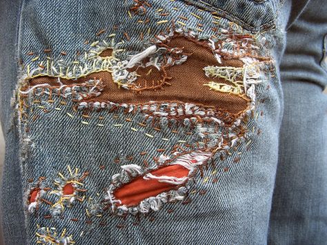 artful patching Jean Repair, Jeans Recycling, Detail Couture, Visible Mending, Free People Clothing Boutique, Denim Diy, Old Jeans, Jeans Diy, Patched Jeans