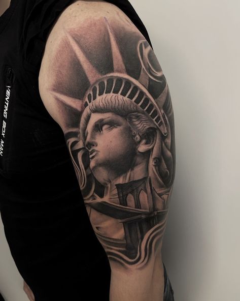 Liberty Statue Tattoo, Statue Of Liberty Tattoo Design, Brooklyn Bridge Tattoo, Statue Of Liberty Tattoo, Bridge Tattoo, Liberty Tattoo, Brooklyn Tattoo, Patriotic Tattoos, Statue Tattoo