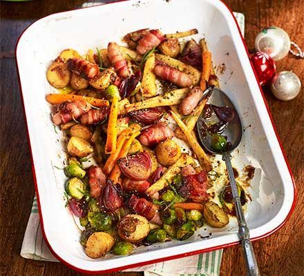 Boxing Day Food, Christmas Vegetables, Christmas Roast, Christmas Dinner Ideas, Chicken Honey, Christmas Trimmings, Christmas Dinner Menu, Tray Bake Recipes, Xmas Dinner