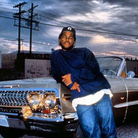 Ice Cube Hip Hop 90, Ice Cube Rapper, 90s Rappers Aesthetic, 90s Rappers, Straight Outta Compton, 90s Hip Hop Fashion, Image Swag, Stylish Celebrities, Gangsta Rap