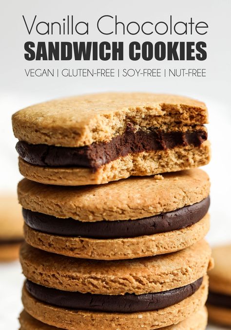 Vanilla Chocolate Sandwich Cookies Healthy Vegan Cookie Recipes, Gluten Free Sandwich Cookies, Vegan Sandwich Cookies, Nutella Filled Cookies, Biscuits Sandwich, Cookie Sandwich Recipes, Vegan Cookie, Love Cookies, Vegan Baked