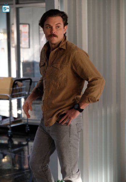 ffLW-114_8-DM_0205_f_hires1 Martin Riggs Clayne Crawford, Cops Tv Show, Clayne Crawford, Detective Series, Sports Personality, Beard Life, Handsome Actors, Dream Guy, Fav Celebs