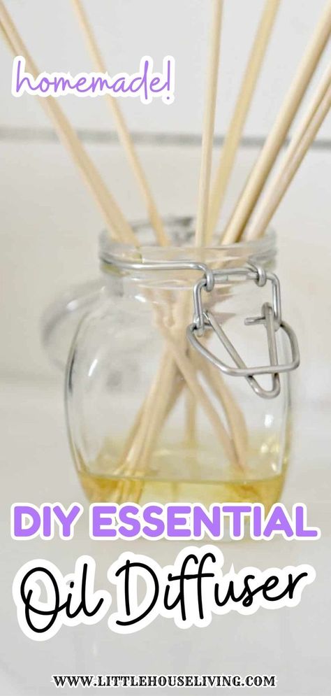 Create a refreshing atmosphere at home with this easy DIY reed diffuser tutorial. Learn how to make your own diffuser using simple ingredients and essential oils to customize your favorite scents. Perfect for adding a personal touch to your home decor while enjoying a natural fragrance experience. Diy Fragrance Diffuser, Reed Diffuser Diy, Diy Reed Diffuser, Diy Oil Diffuser, Diy Essential Oil Diffuser, Diffuser Diy, Essential Oil Reed Diffuser, Diy Fragrance, Reed Diffuser Oil