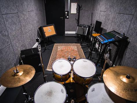 Band Practice Room, Studio Acoustics, Room Recording Studio, Room Basic, Drum Studio, Music Setup, Studio Renovation, Drums Studio, Practice Room