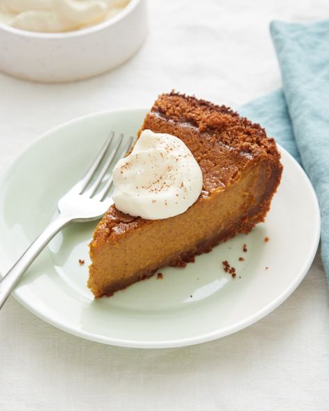 Recipe: Ginger Pumpkin Pie with Graham Cracker Crust | Kitchn Stable Whipped Cream, Pie With Graham Cracker Crust, Graham Cracker Crust Recipe, Homemade Graham Cracker Crust, Biscuits Graham, Kitchen Notes, Homemade Graham Crackers, Mini Pumpkin Pies, Easy Pumpkin Pie