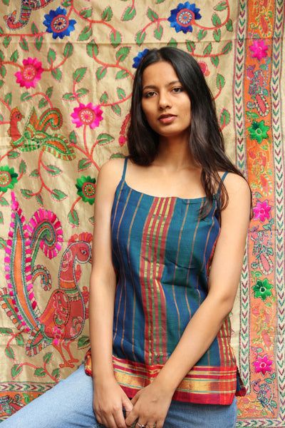 Printed Tunics, Short Kurti Designs, Stylish Kurtis Design, Fusion Wear, Trendy Outfits Indian, Fashionable Saree Blouse Designs, Simple Kurta Designs, Simple Kurti Designs, Desi Fashion Casual