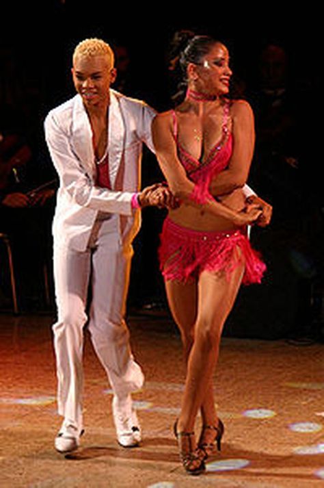 El baile del mambo Ballet Bolero, Mind Therapy, Dance Salsa, Salsa Dancer, Fox Trot, Dance Ballroom, Salsa (dance), Afro Cuban, Salsa Dance