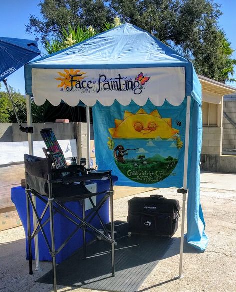 Face painting booth Face Painting Booth, Festival Booth Display, Face Painting Unicorn, Mime Face Paint, Face Paint Set, Craft Show Booths, Paint Organization, Painting Station, Party Tattoos