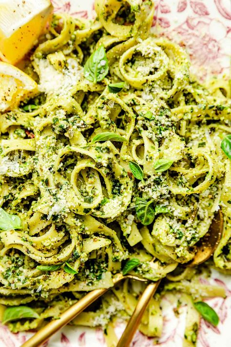 This simple Lemon Basil Pesto Sauce will be your new go-to homemade pesto recipe. It's a classic Genovese-style pesto made with basil, pine nuts, parmesan cheese, & extra-virgin olive oil, but its richness is balanced with the brightness of fresh lemon zest & juice. Made with 6 ingredients & ready in 5 minutes or less thanks to a food processor, this simple pesto is perfect for everything from pasta to pizza! Easily Vegetarian & Vegan. #pesto #pestosauce #basilpesto #basilrecipes #basilpesto But Free Pesto, Basil Pesto Pasta Recipes, Lemon Basil Pesto Recipe, Homemade Pesto Pasta, Recipes With Pesto, Nutless Pesto, Pesto Genovese Pasta, Classic Pesto Recipe, Pesto Recipe Without Pine