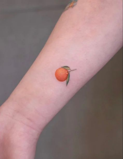 Small Orange Tattoo, Tangerine Tattoo, Orange Tattoo, Fruit Orchard, Tiny Tats, Small Tattoo Ideas, Small Tattoo, Tattoo Inspo, Tatting