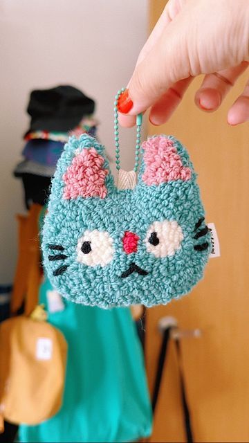 Cat Punch Needle, Tambour Embroidery, Diy Embroidery Patterns, Punch Needle Patterns, Needle Punch, Pola Sulam, Punch Needle Embroidery, Needle Art, Mug Rug