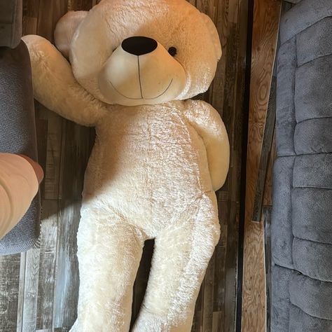 6 ft teddy bear white Bear White, White Shop, Teddy Bear, Like New, Closet, Fashion Tips, White, Clothes Design