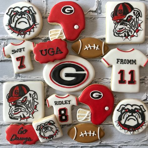 Custom UGA University of Georgia Bulldog themed Cookies   To see my other work or for more info on how to order, please visit my page or website.  www.facebook.com/busybeecakery  www.busybeecakery.com    Email: malinda@busybeecakery.com Uga Cookies, Georgia Bulldogs Party Ideas, Uga Graduation Party, Bulldog Cookies, Georgia Bulldogs Cake, Uga Dorm, Uga Baby, College Cookies, Bulldog Birthday