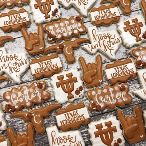 Texas Longhorn Cookies Decorated, Ut Cookies Decorated, Ut Graduation Party Ideas Texas Longhorns, Texas Longhorn Birthday Party, Longhorn Cookies, Longhorn Party, Hookem Horns, Wedding Cocktail Hour Food, Ut Texas