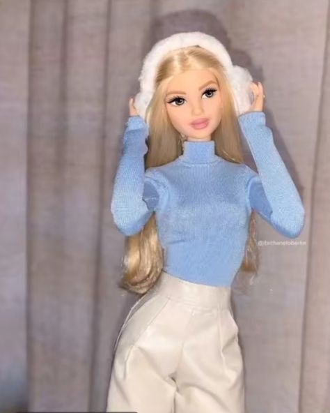 Barbie Doll, Blue